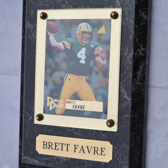 Brett Favre Pinnacle Passer Card Vintage 1995. collectible - Picture 3 of 4